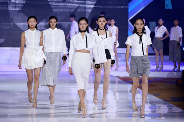 職校里的哪些專業(yè)更適合女生