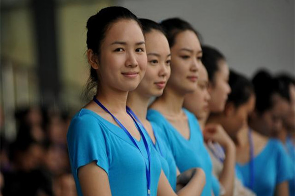 山東省職業(yè)技術(shù)學校發(fā)布2018年空中乘務專業(yè)面試公告