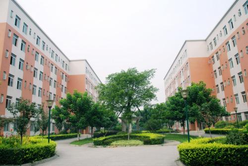 四川省信息工程學校學費標準是多少