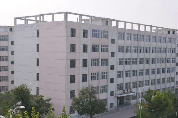 報(bào)考成都幼兒師范學(xué)校條件難嗎