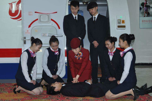 報(bào)考成都鐵路學(xué)校行不行?