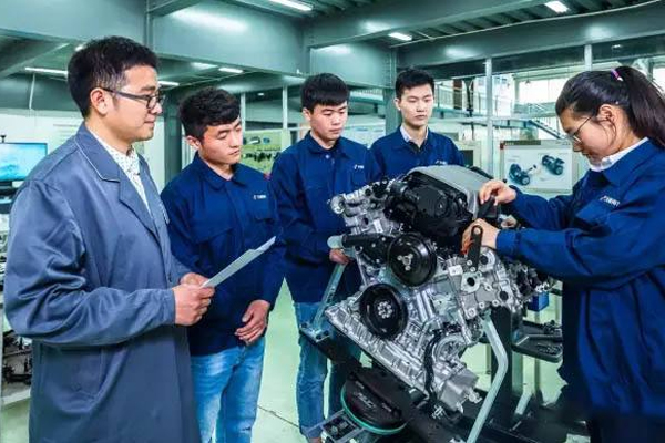 貴州航空工業(yè)技師學(xué)院汽修專業(yè) 貴州航空工業(yè)技師學(xué)院汽修專業(yè)