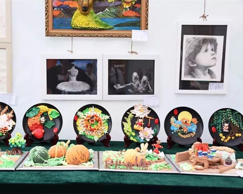 幼師學(xué)校手工作品