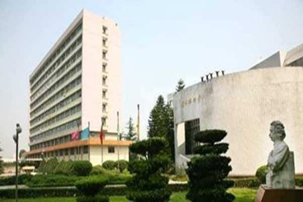 南充郵電工業(yè)職業(yè)學(xué)校 南充郵電工業(yè)職業(yè)學(xué)校