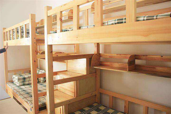 成都機(jī)電工程學(xué)校寢室 成都機(jī)電工程學(xué)校寢室