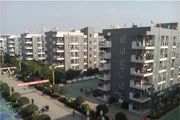 成都機(jī)電工程學(xué)校寢室樓 成都機(jī)電工程學(xué)校寢室樓