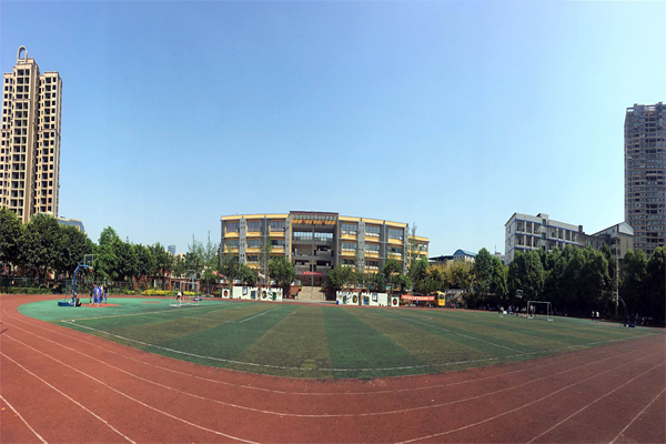 華達(dá)高中操場(chǎng) 華達(dá)高中操場(chǎng)