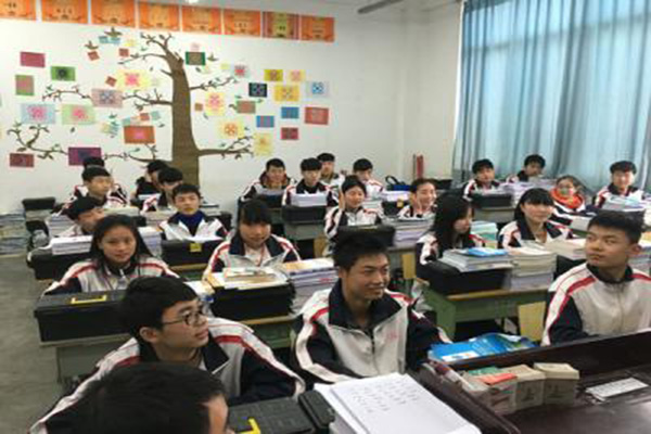 簡陽市平泉高級職業(yè)中學(xué) 簡陽市平泉高級職業(yè)中學(xué)