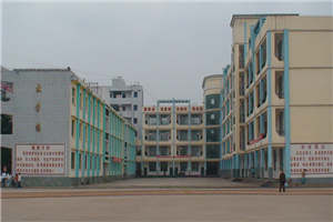 廣元?jiǎng)﹂w職高學(xué)校 廣元?jiǎng)﹂w職高學(xué)校