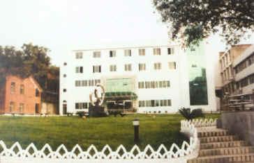 瀘州醫(yī)學(xué)院衛(wèi)生學(xué)校招生