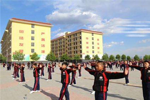 康泉文武學(xué)校 康泉文武學(xué)校