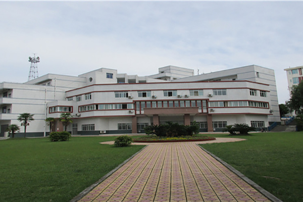 職業(yè)高中 職業(yè)高中