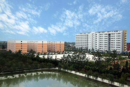 四川師范幼師學(xué)校