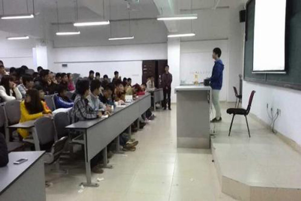 四川希望汽車職業(yè)學(xué)院