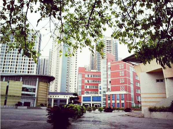 龍泉校區(qū)教學(xué)樓和實(shí)訓(xùn)樓