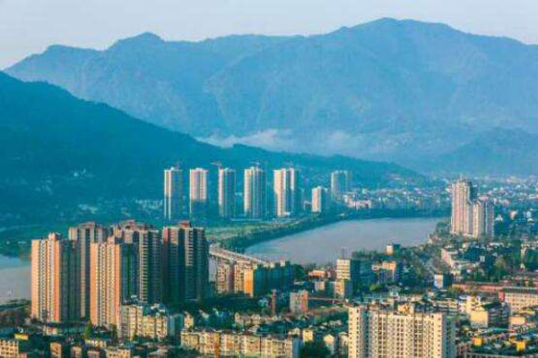 雅安職業(yè)中學