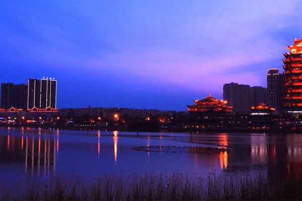 眉山職高學(xué)校