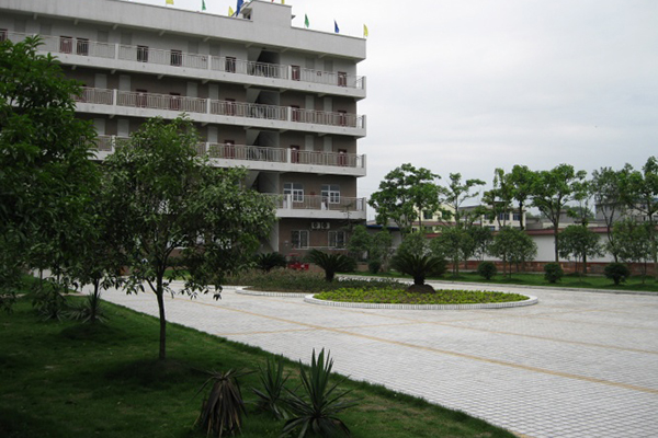 樂山市欣欣藝術(shù)職業(yè)學(xué)校 樂山市欣欣藝術(shù)職業(yè)學(xué)校