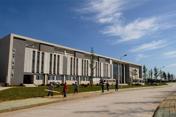 南充職業(yè)技術(shù)學(xué)校