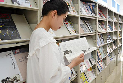 圖書室閱覽 圖書室閱覽