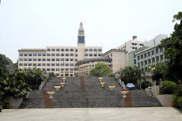 樂山職業(yè)技術(shù)學(xué)校招生簡章 樂山職業(yè)技術(shù)學(xué)校招生簡章