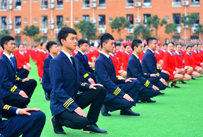 學(xué)生上課圖 學(xué)生上課圖