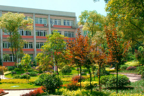 ,重點(diǎn)職業(yè)學(xué)校