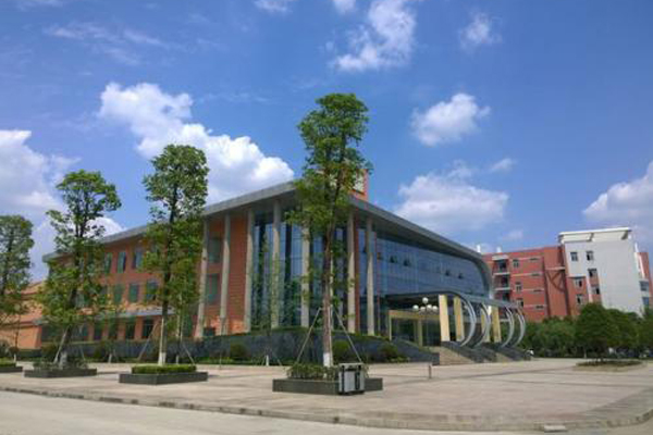 四川航天職業(yè)技術(shù)學(xué)院 四川航天職業(yè)技術(shù)學(xué)院