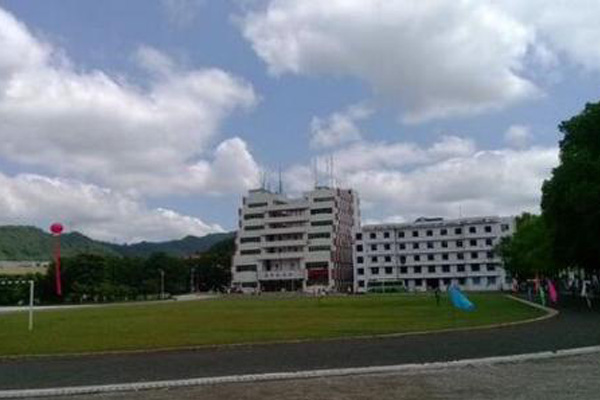 達(dá)州職業(yè)學(xué)校怎么樣 達(dá)州職業(yè)學(xué)校怎么樣