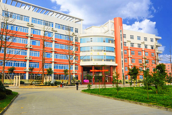  四川航天職業(yè)技術(shù)學(xué)院2018招生簡(jiǎn)章