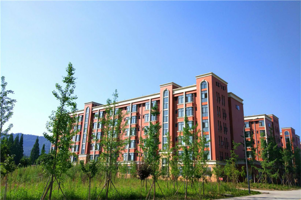 樂(lè)山醫(yī)藥科技學(xué)校浦江校區(qū) 樂(lè)山醫(yī)藥科技學(xué)校浦江校區(qū)