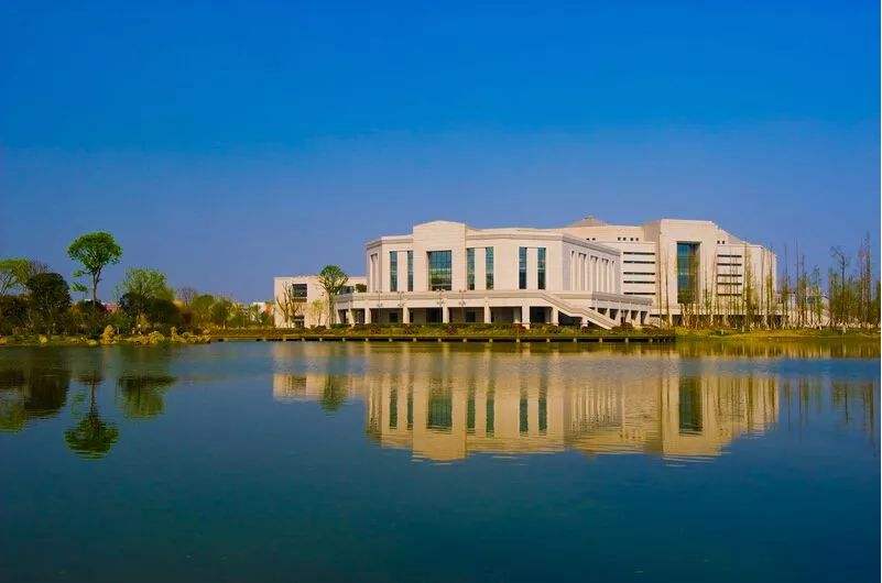 高中和中專的本質(zhì)區(qū)別 高中和中專的本質(zhì)區(qū)別