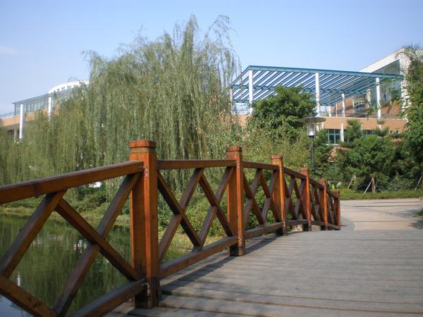 成都機電工程學(xué)校環(huán)境 成都機電工程學(xué)校環(huán)境