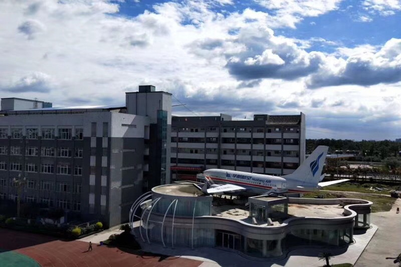 成都工程機(jī)電學(xué)校