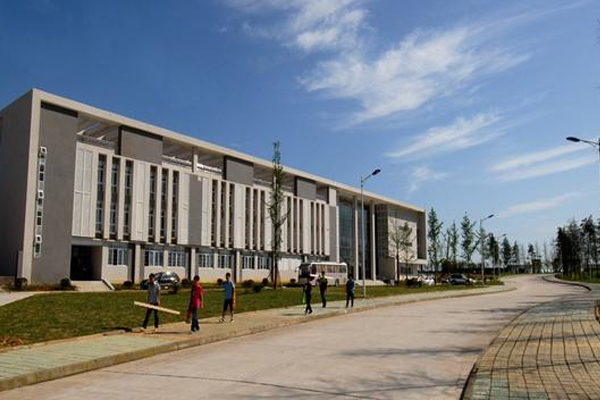 職業(yè)學(xué)校 職業(yè)學(xué)校