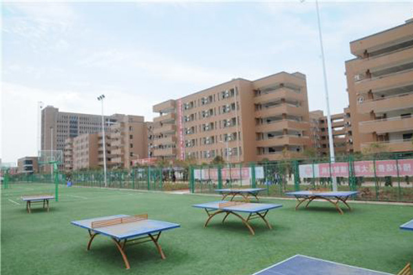 資陽職業(yè)學(xué)校 資陽職業(yè)學(xué)校